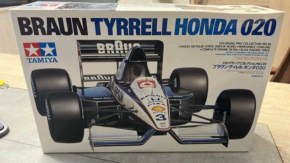 Збірна модель Tamiya 1/20 BRAUN TYRRELL HONDA 020