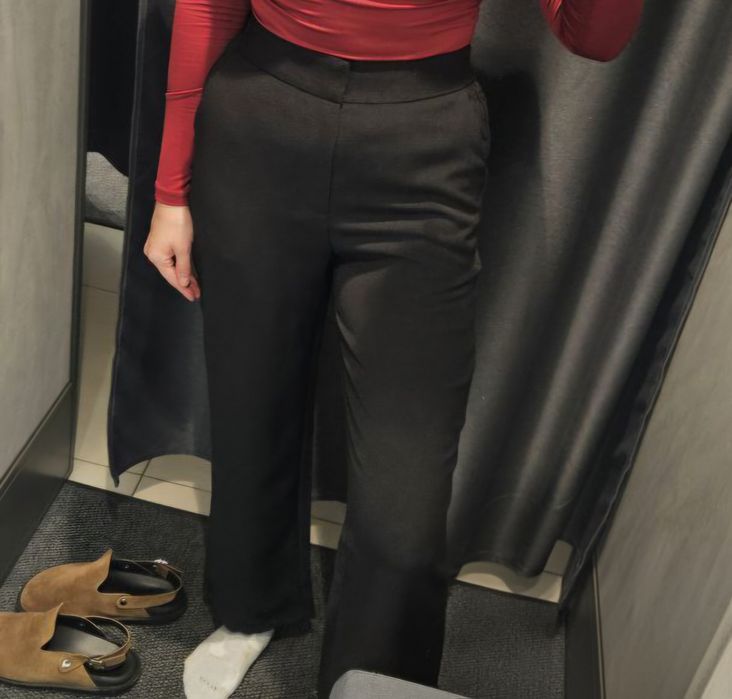 Чорні прями брюки Solmar