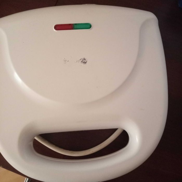 бутербродниця на трикутники