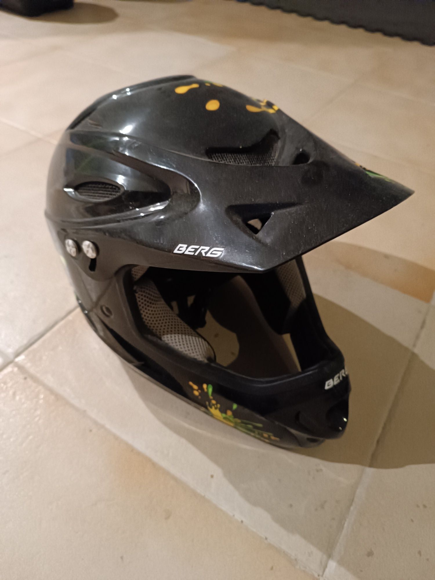 Capacete downhill