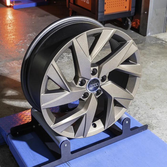 FABRYCZNIE NOWE Felgi 18 Audi A3 A4 A6 A8 Q2 SQ2 Q3 S4 TT TTS