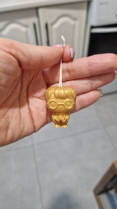 Продам Гаррі,  золота фігурка.