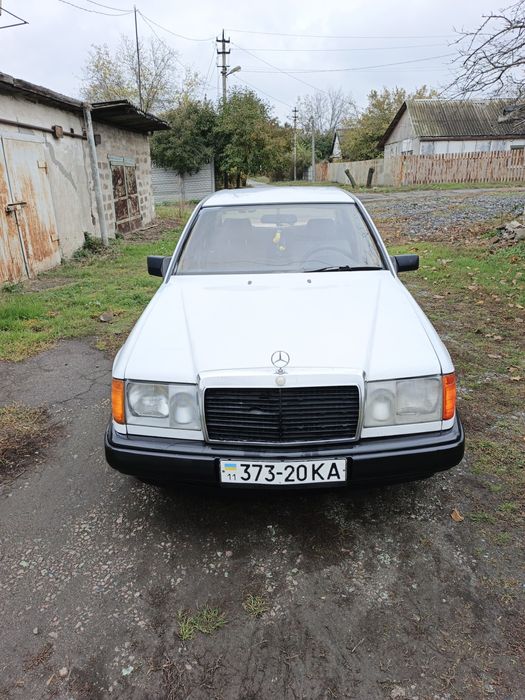 Продам Мерседес 124