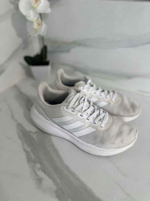 Кросівки adidas, красовки CLOUDFOAM