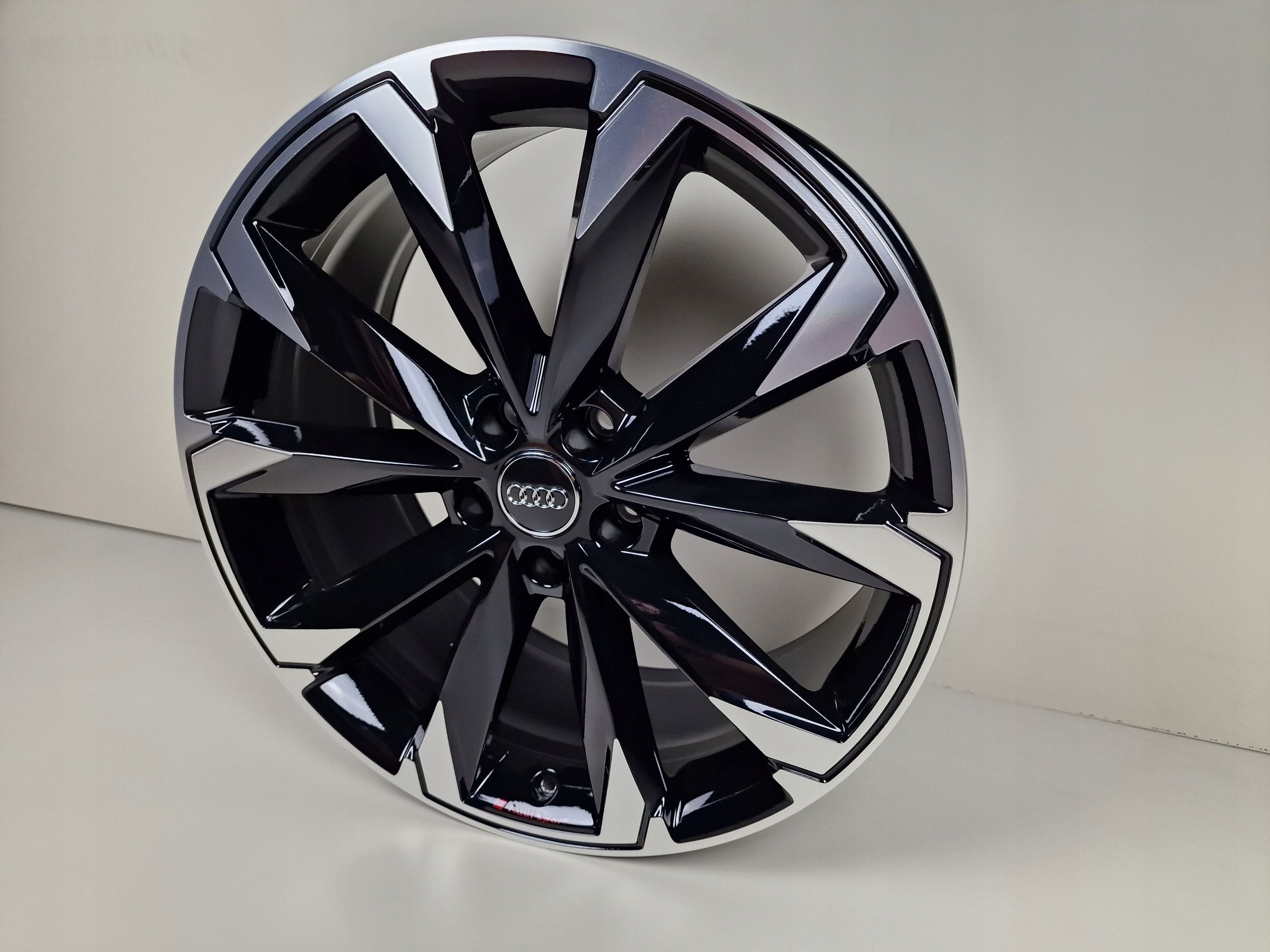 FABRYCZNIE NOWE Felgi Audi 20" A4 A5 A6 A7 A8 Q2 Q3 Q5 Q7