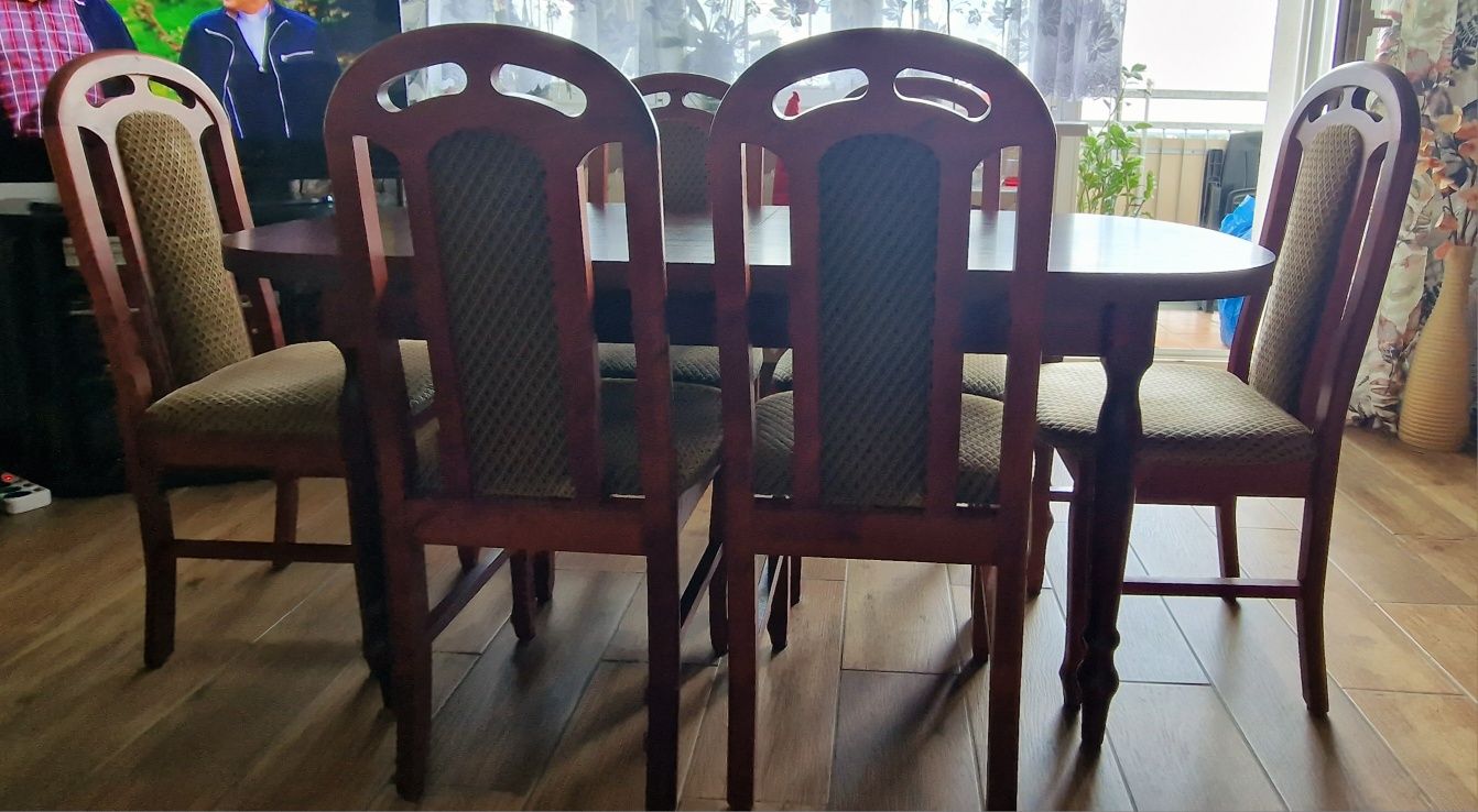 Sprzedam stół rozkładany + 6 krzeseł