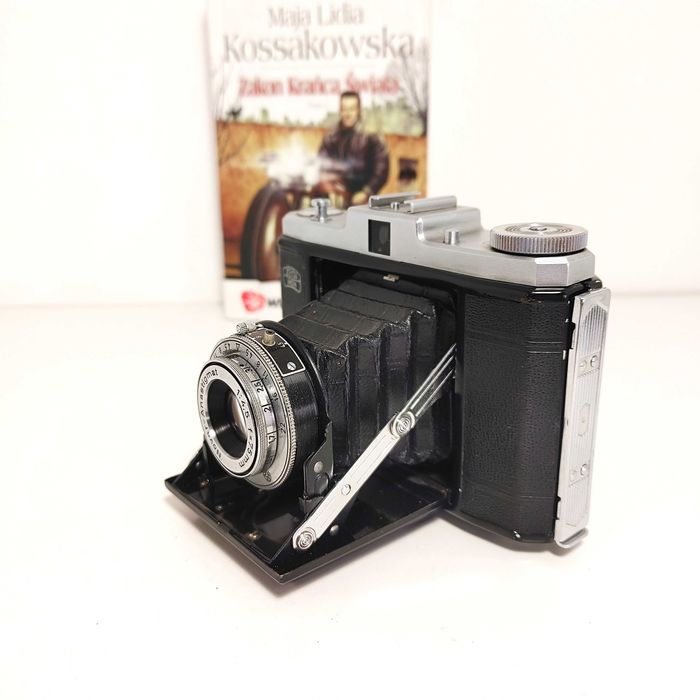 Klasyczny aparat mieszkowy  Ikon Zeiss NETTAR II 518/16 1:4,5 75 mm