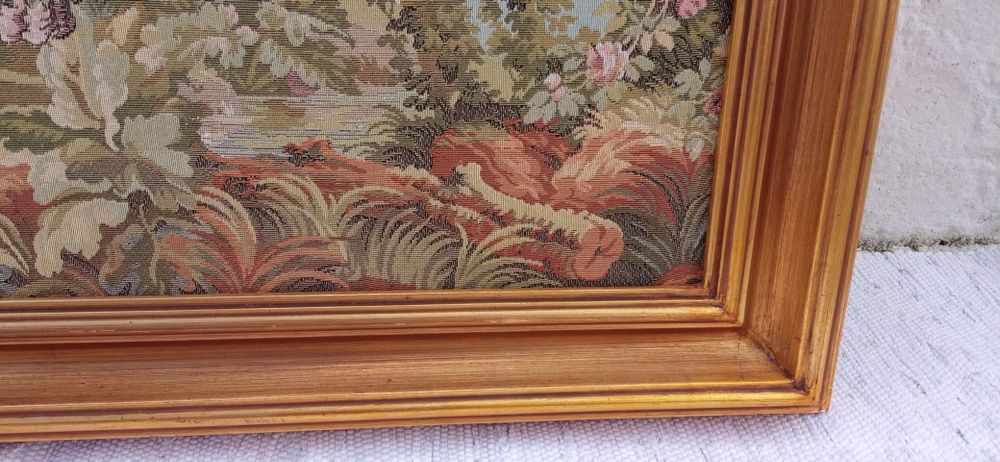 Tapeçaria emoldurada