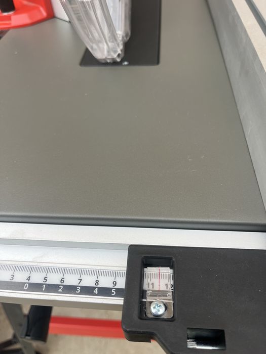 Потужна циркулярна пила Einhell TC-TS 2000 U 2024рік