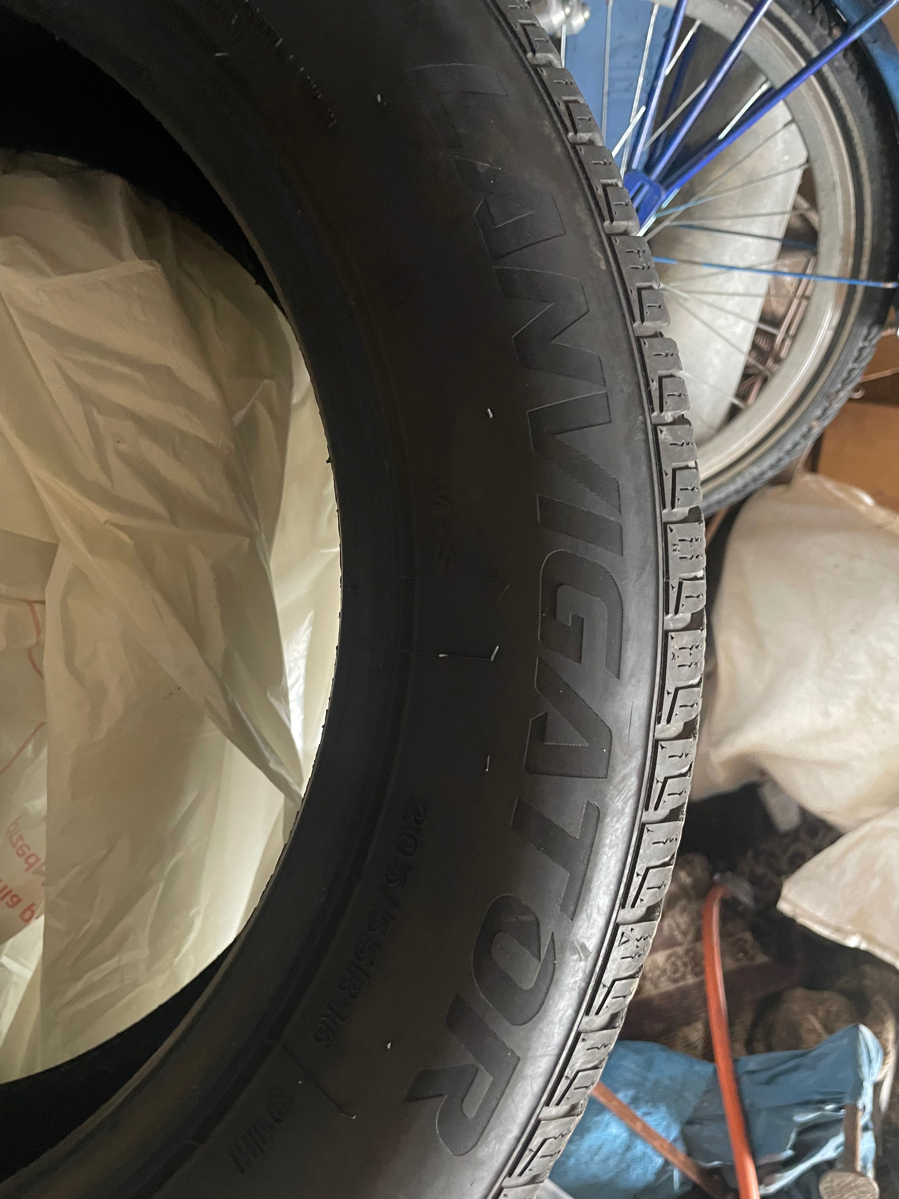 Opony zimowe 205/55R16