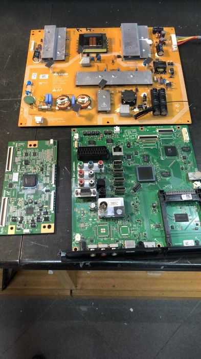 Placas Grundig 46VLE8270BH