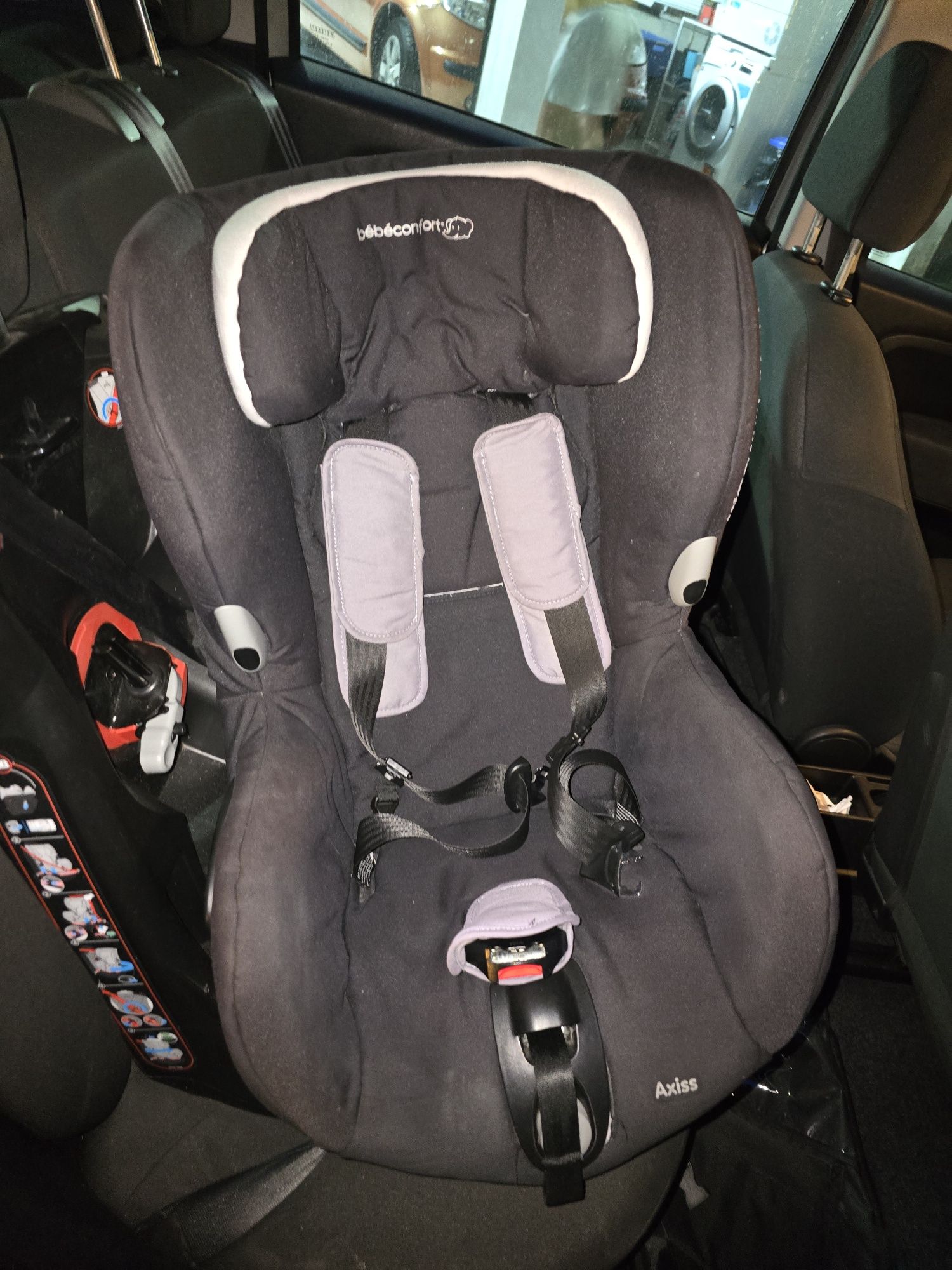 Cadeira auto rotativa bebeconfort axis