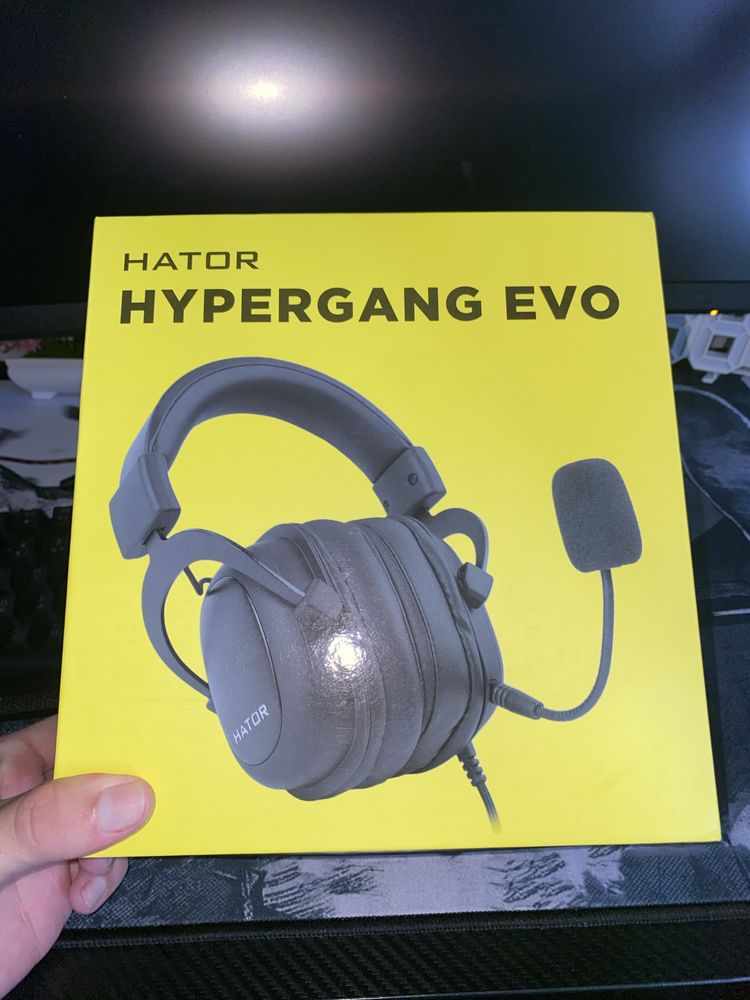 Наушники Hator Hypergang EVO Black HTA-810