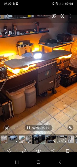 Swiatła sygnalizacyjne pomarańcz/niebieskie . Straż pożarna