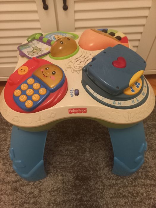 Stolik grający Fisher price