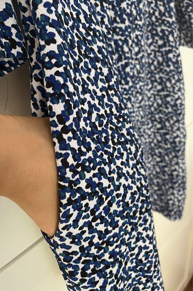 Oversize luźna panterkowe sukienka ciapki niebieska outfit Capsule