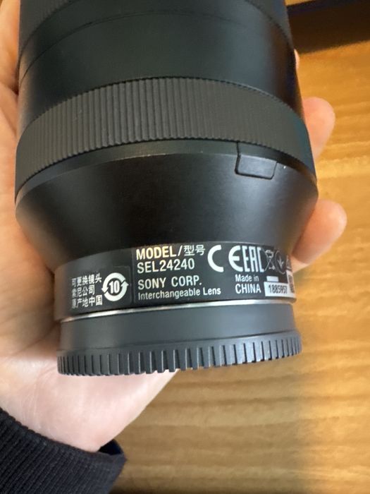 LENTE SONY FE 3.5-6.3 / 24-240