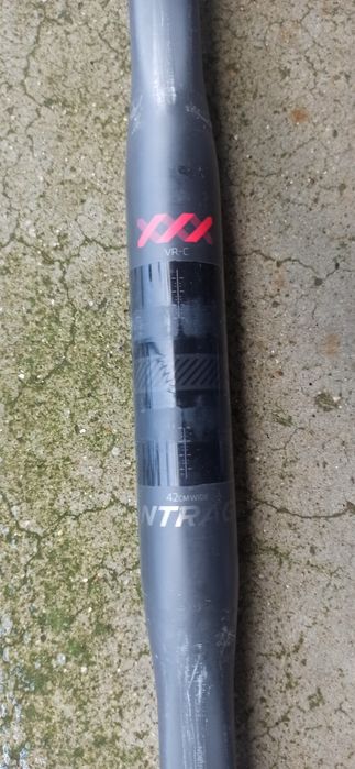 Guiador estrada em carbono