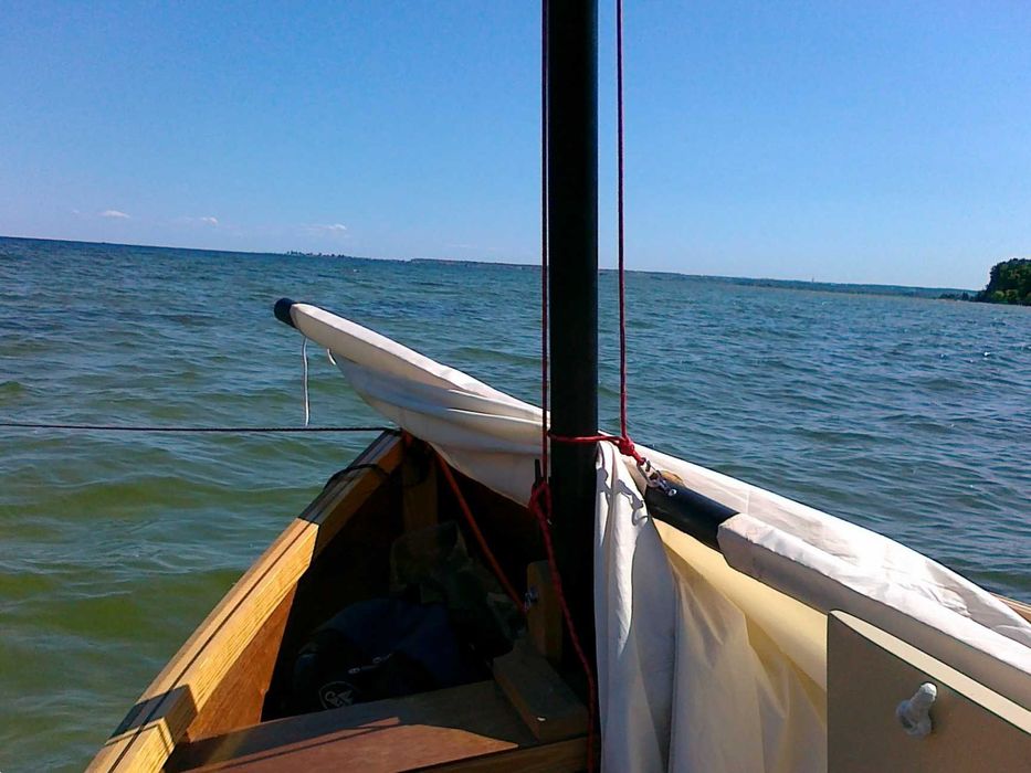 stylowa łódź żaglowa