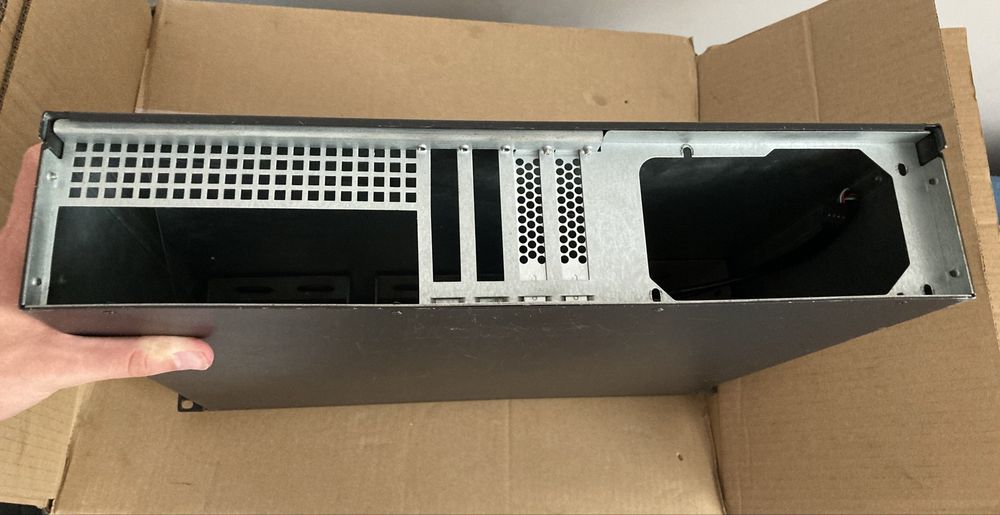 Obudowa rack pc netrack 2u 19 cali