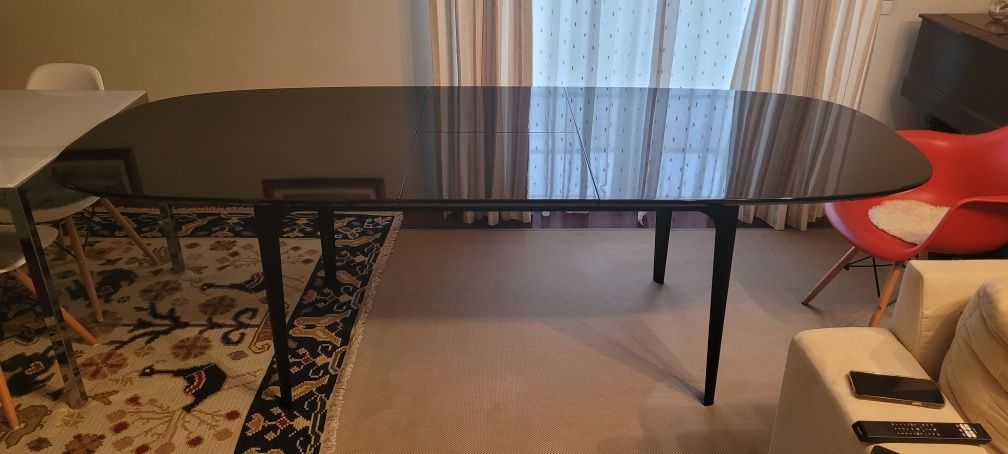 Mesa extensível + 8 Cadeiras AREA