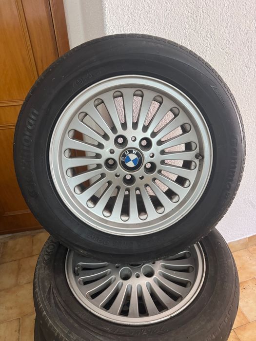 Jantes c pneus BMW originais
