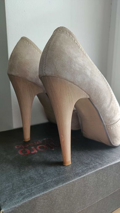 Giulio Santoro by presto 37 - Szpilki. Czółenka.