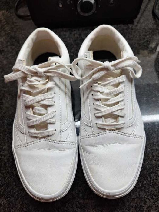 Sapatilhas Vans em pele em excelente estado