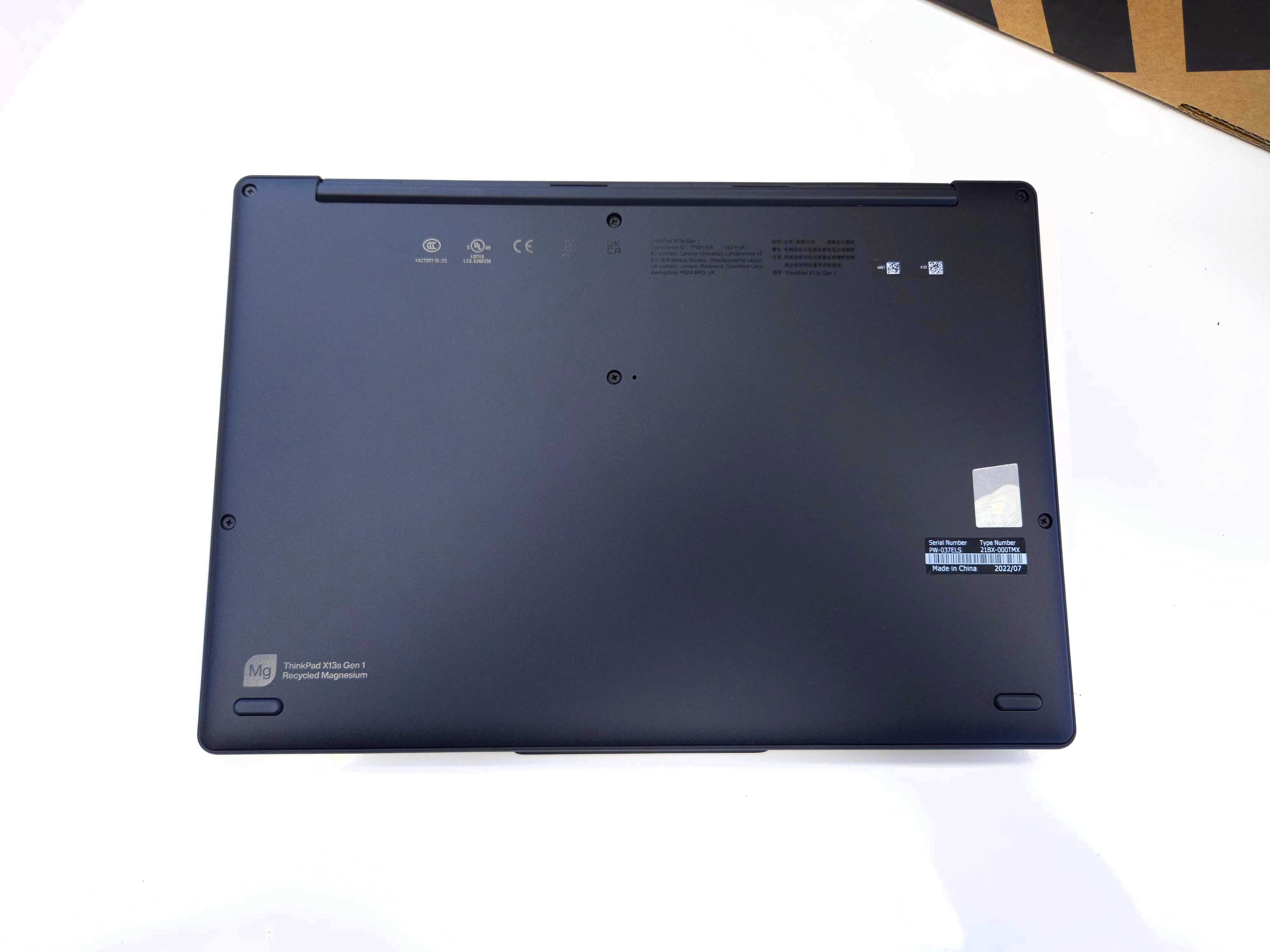 Lenovo ThinkPad X13s G1 Snapdragon 16 GB / 256 GB W11 PRO LTE/5G | NEW