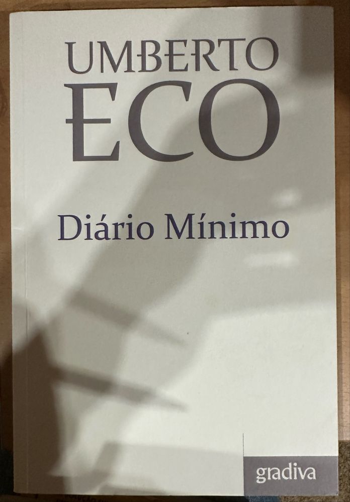 Vendo livros vários