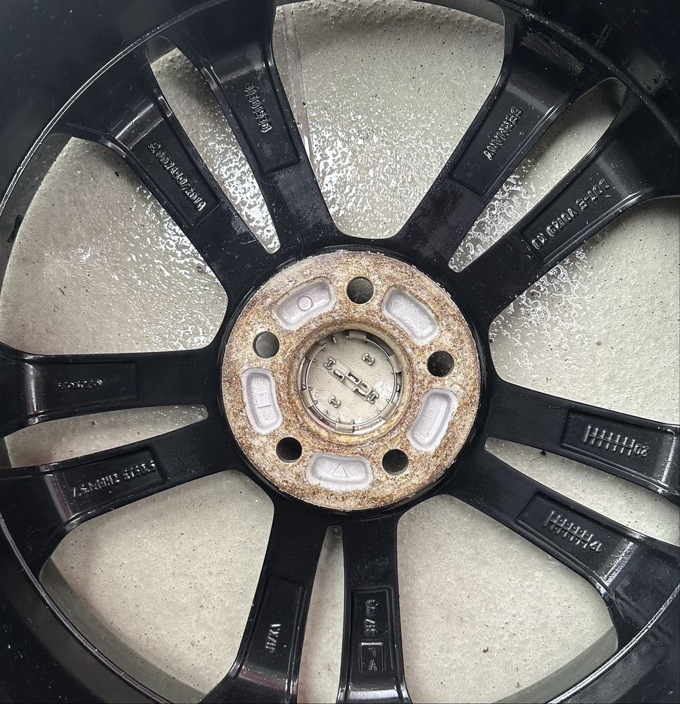 Felgi aluminiowe 19 cali 5x108 ET 50,5 OM Volvo V60,xc60,xc90,v90,s90