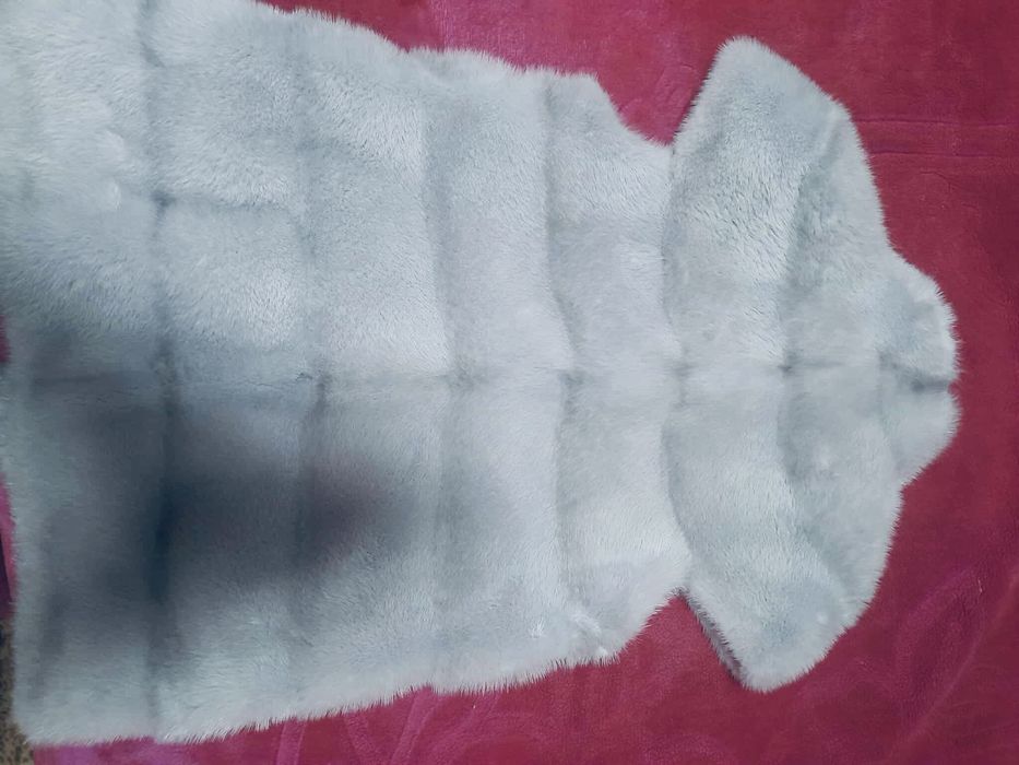 Норковий жилет сірого кольору