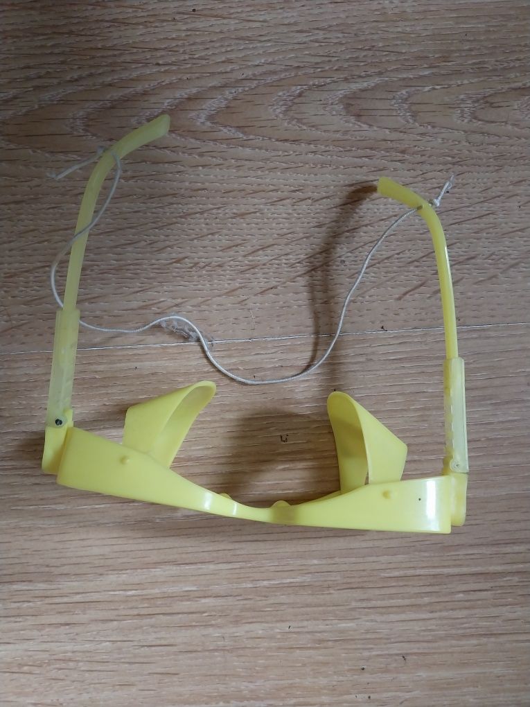 Okulary ochronne bhp z czasów prl-u