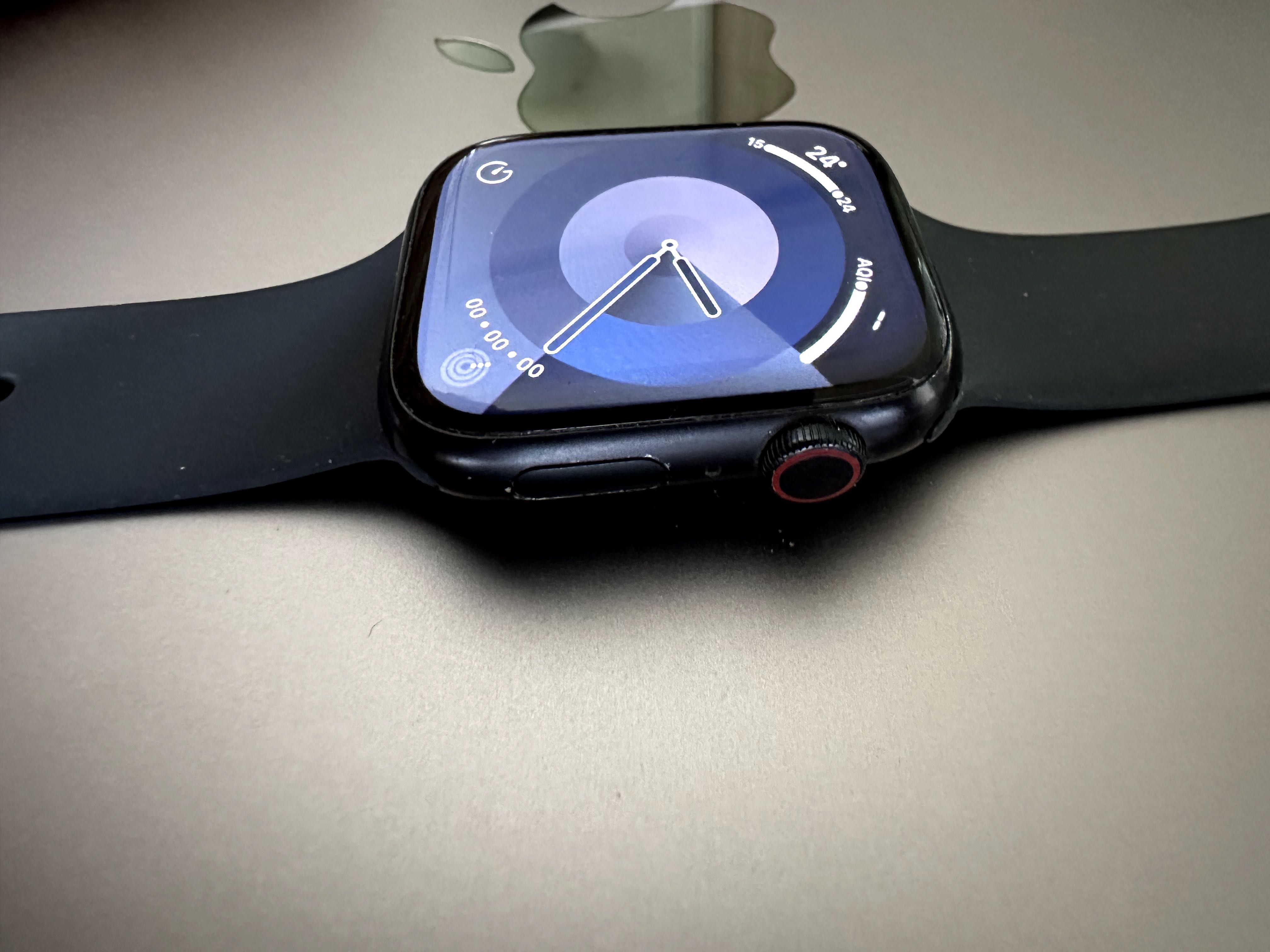 Apple Watch Series 7 45mm Midnight GPS + Cellular