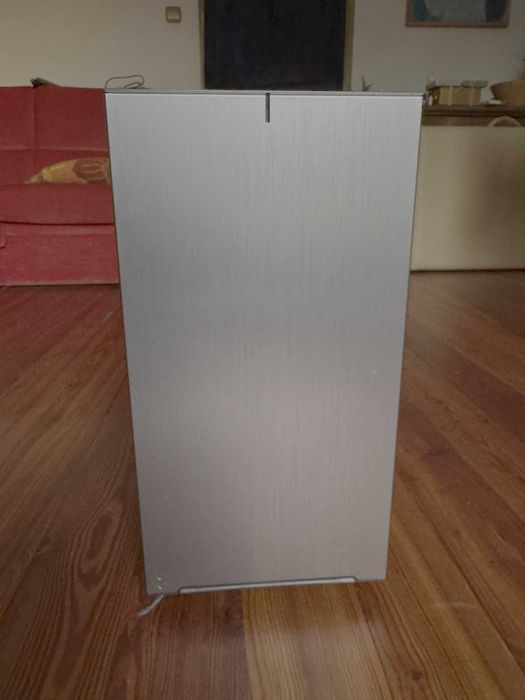 Ultracichy, wydajny komputer (nie tylko) do gier, stan idealny Fractal