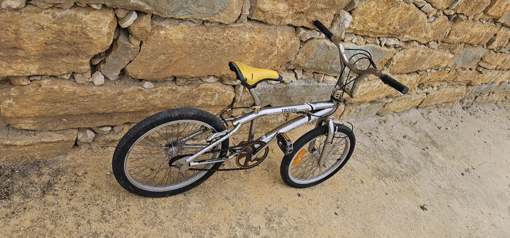 Bicicleta tipo BMX