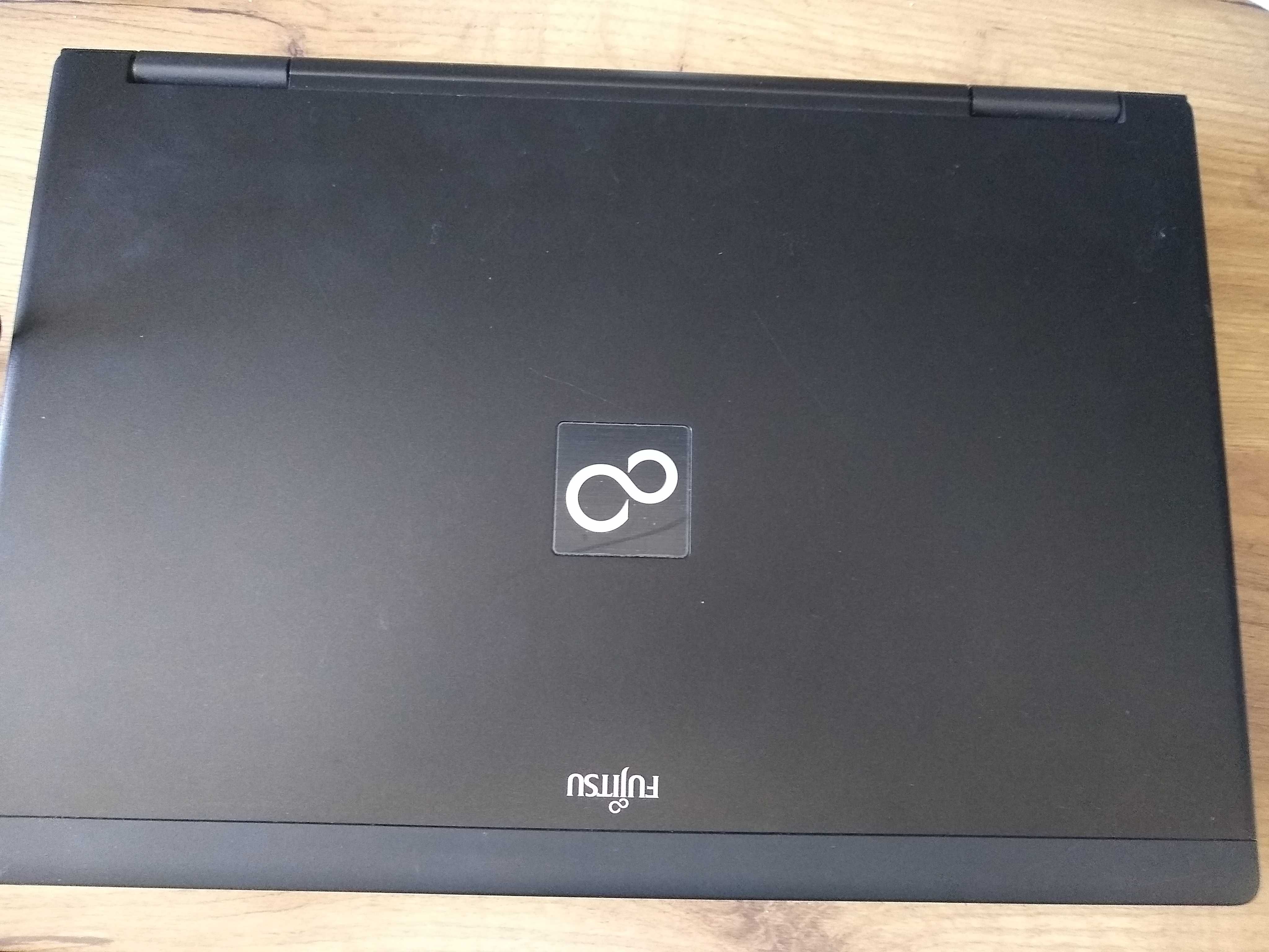 Laptop Fujitsu Amilo lifebook E780
