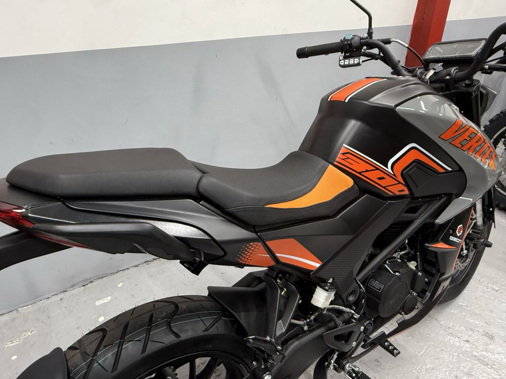Мотоцикл GEON Vertex 300
