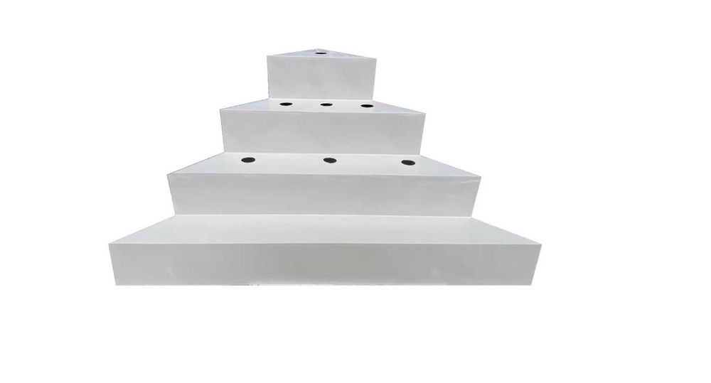 Schody do basenu narożne prefabrykowane, 4 stopnie, wysokość 120 cm