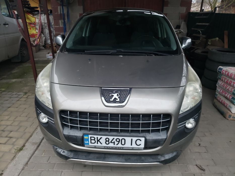 Peugeut пежо 3008 2010рік