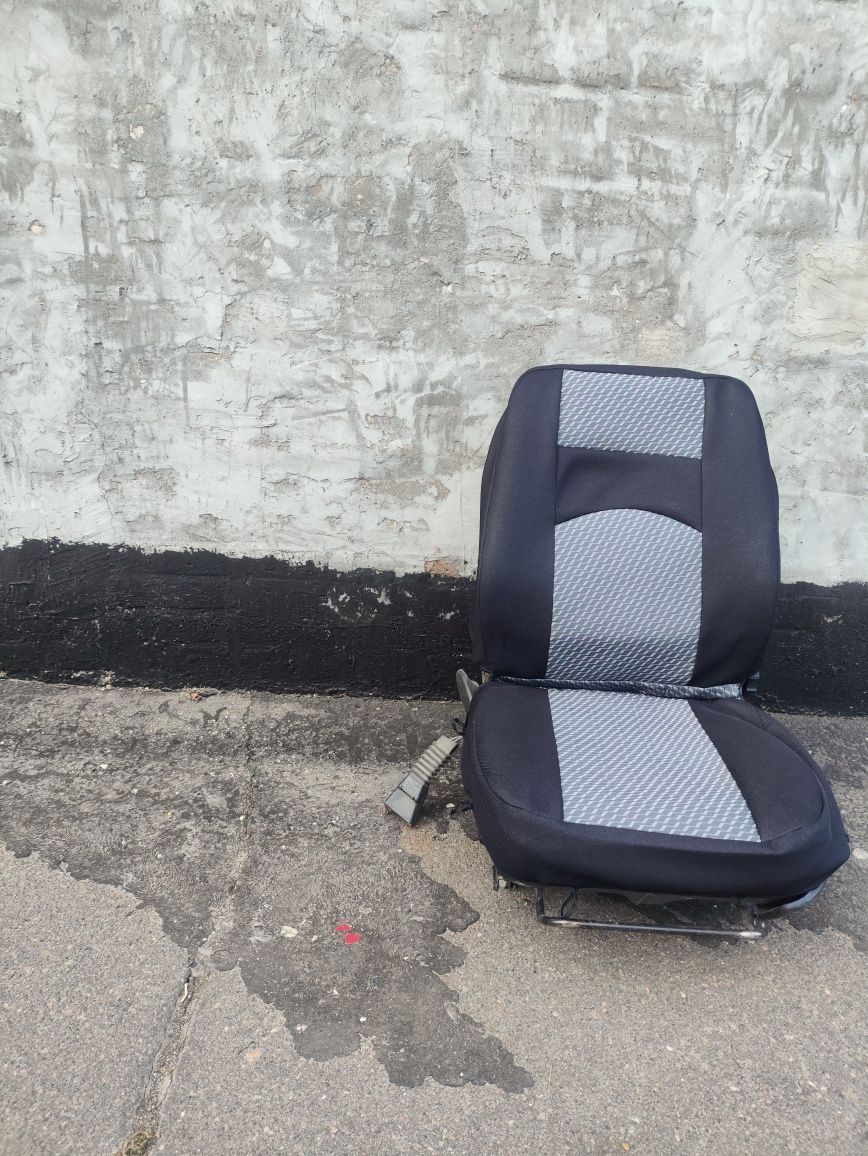 Авточохли, чохли автомобільні універсальні 2107, 2108-15, модельні
