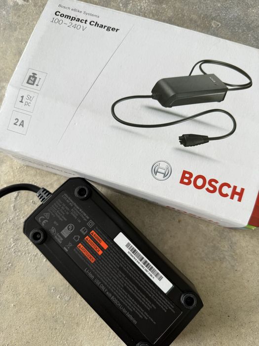 Carregador E-Bike Bosch 2A como novo