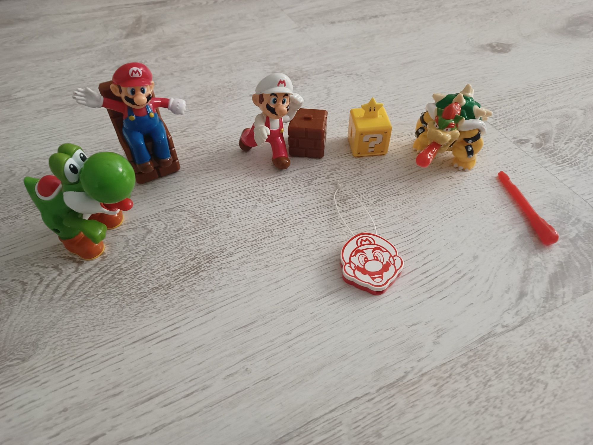 Figurki z bajki Super Mario Bros