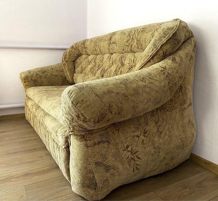 Продається розкладний диван.