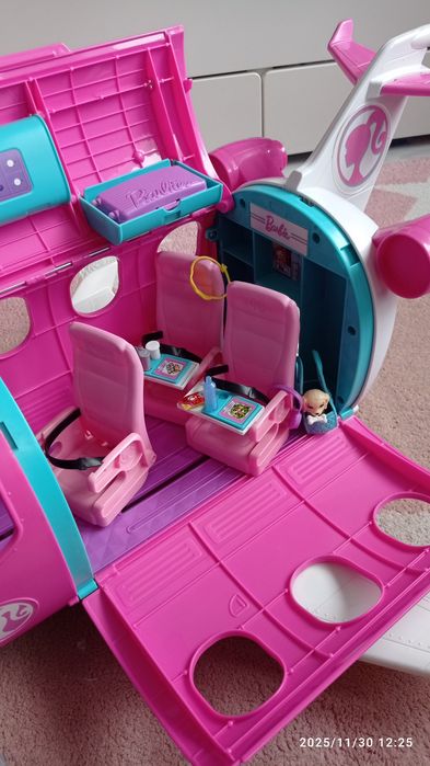 Samolot Barbie bardzo dobry stan +wszystkie akcesoria