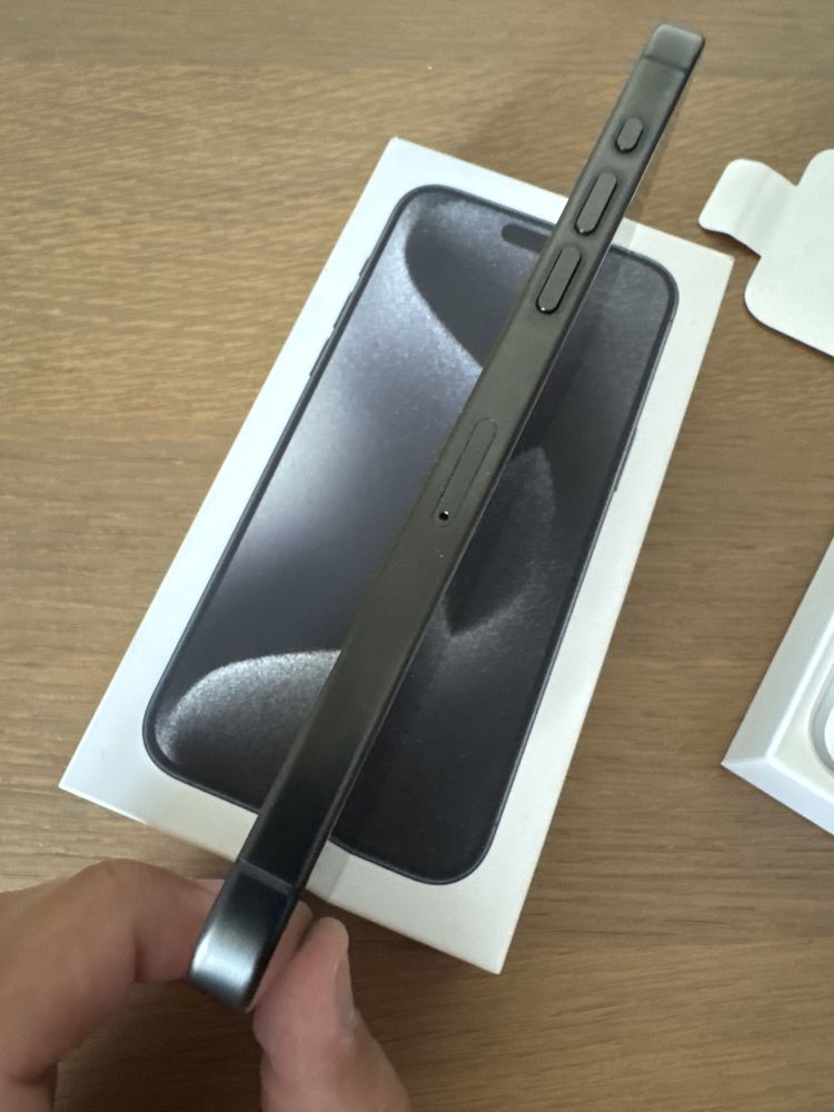 iPhone 15 Pro Impecavel