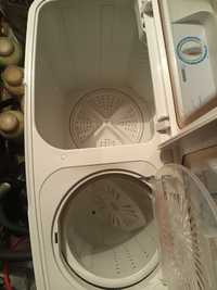 Продам стиральну машинку полу автомат