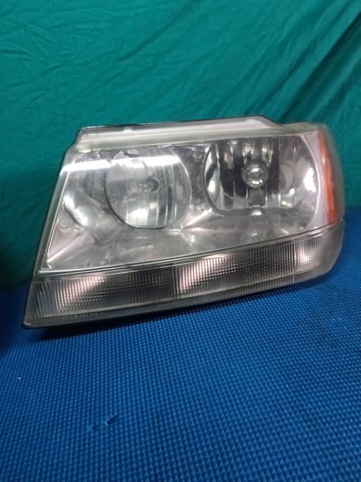 Par de Faróis Grand Cherokee wj