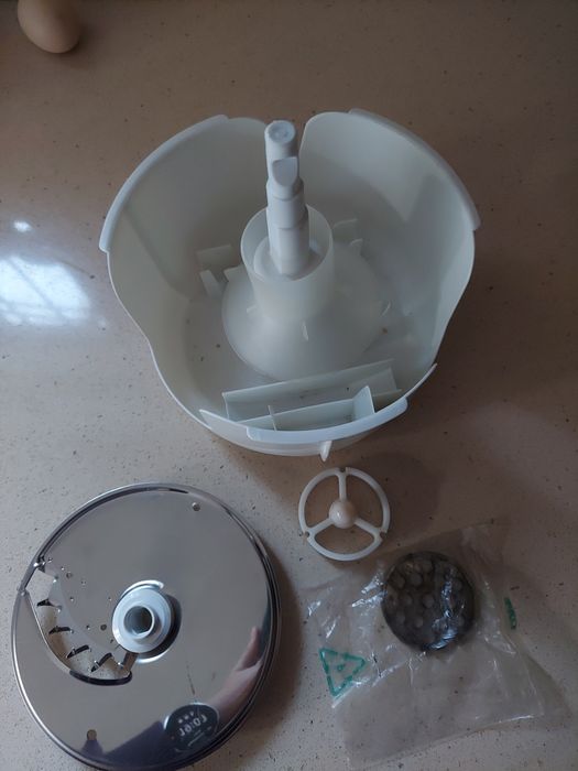 Запчасти оригинального комбайна PHILIPS HR 7768 ESSENCE