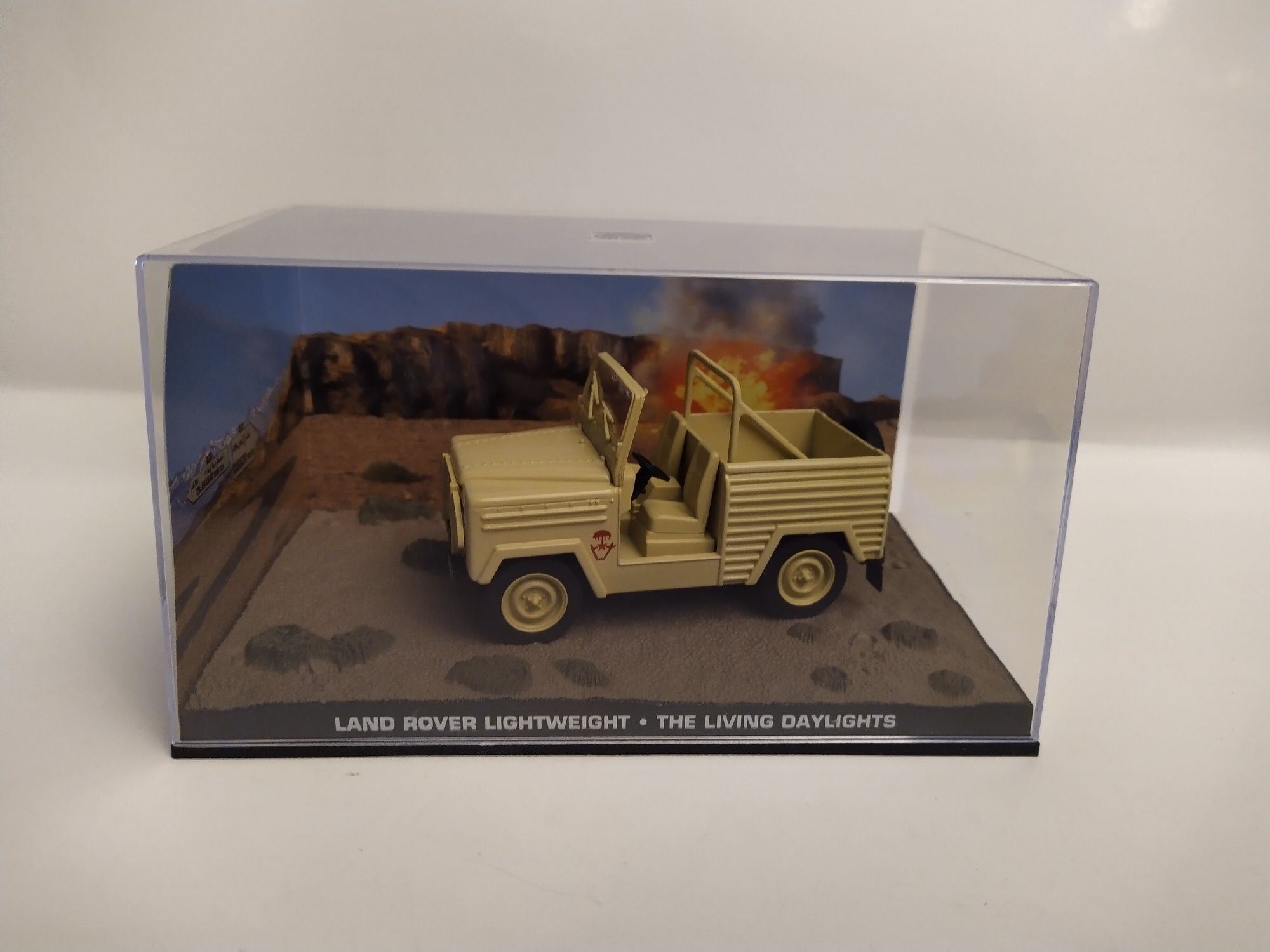 Land Rover Lightweight wersja bez figurki James Bond Eaglemoss 1:43